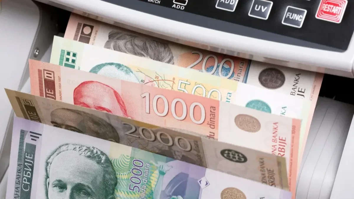 Stiže 65.000 dinara pomoći države za roditelje: Prijave se podnose od 1. oktobra, ovo su svi detalji