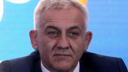 Drama na Palama: Pripadnici SAJ-a bacili ambasadora Srbije na pod, tvrdi se da su ga udarili i nogom