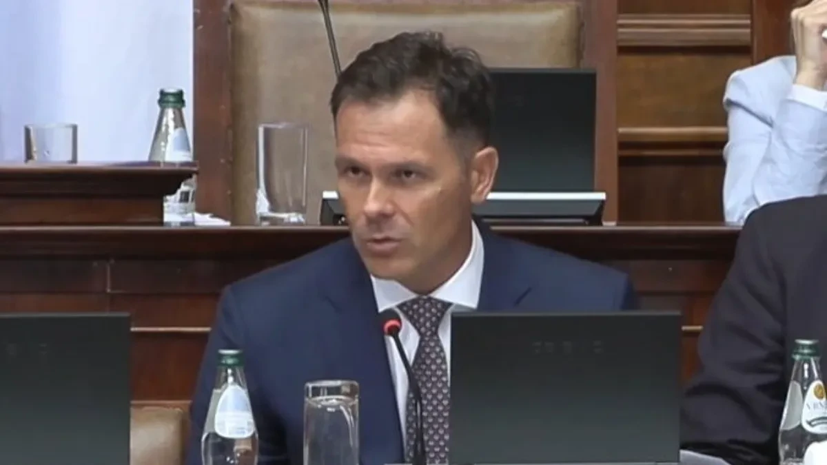 Aleksić krenuo na Malog, pa dobio lekciju iz ekonomije: „Da ste imali malo bolje ocene u školi...“