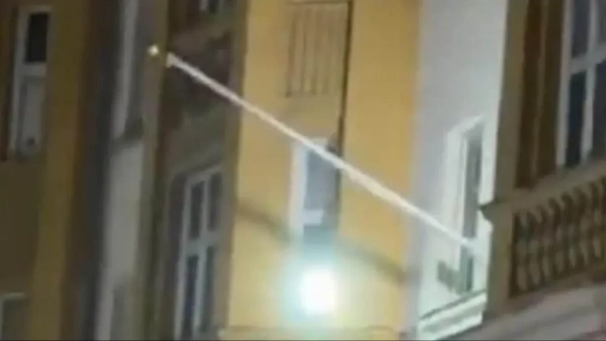 Direktor CIA napustio Moskvu, a onda se dogodilo nešto čudno! Svi gledaju u američku ambasadu (VIDEO)