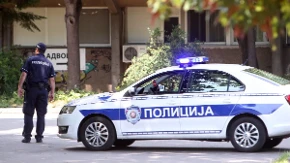 Razbijen lanac ulične prodaje narkotika u Obrenovcu: Hapšenje u kafiću, zaplenjeni droga i vagice!