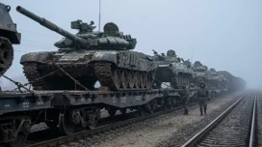 Ruska vojska otvara novi front? Železničke kompozicije za ljudstvom i vojnom tenkom na samo 40 km od ukrajinske granice