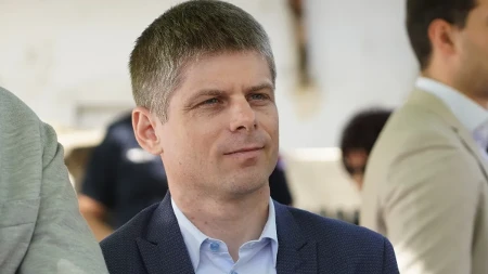 Gujon odgovorio SSP, pohvalio švajcarski list: "Velthvohe je za njih propagandni medij, jer je Vučić dobio priliku da govori o svojoj zemlji"
