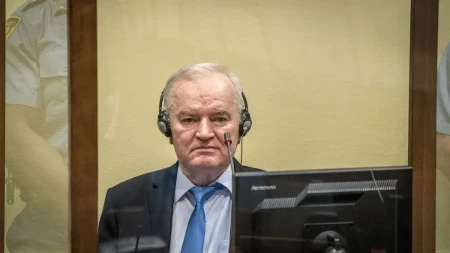 U Hagu preminuo nekadašnji komandant Vojske Republike Srpske: Zbogom, generale, Mladić umro sa krstom u ruci 