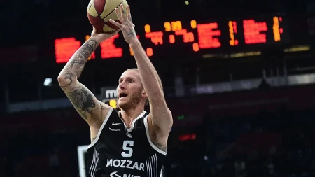 Poverio se ženi: Osetkovski hoće da napiše knjigu o Partizanu 
