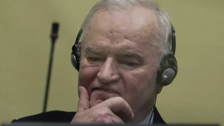 Objavljeno pismo Ratka Mladića: Pred smrt je njemu uputio dirljive reči (FOTO)