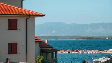 Popularna plaža u Hrvatskoj zatvorena! U moru pronađena opasna bakterija