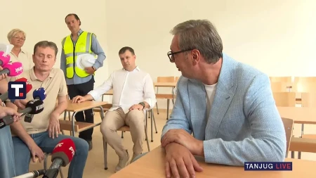 Predsednik u Malom Zvorniku: Vučić i Memić oči u oči (FOTO/VIDEO)