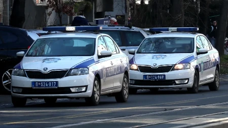 Uhapšeni Hrvatica i državljanin BiH u Beogradu: Iz ranca žene ukrali lična dokumenta i veću količinu novca
