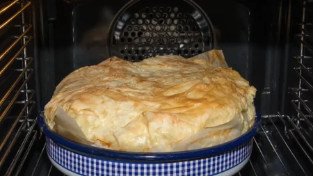 Posna gibanica koja osvaja na prvi zalogaj - jednostavan recept sa heljdinim korama