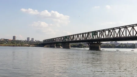 "Niti je šta napuklo, niti ima opasnosti" "Putevi Srbije" razbili paniku o Pančevačkom mostu!