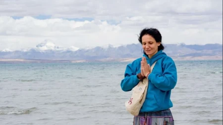 Ovo je nestala Srpkinja u Nepalu: Enisa krenula ka jezeru Gosaikunda, a onda je ćerkina poruka misteriozno otvorena