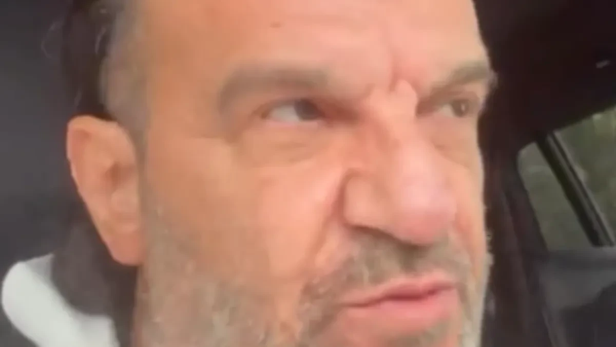 Aca Lukas objavio snimak sa mesta saobraćajke! Evo u kakvom je stanju pevač, vozilo uništeno