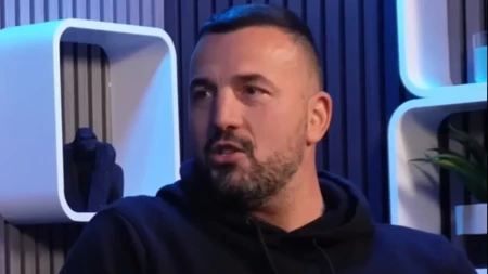 Stravične scene na bazenu Vladimira Tomovića: Došla do fizičkog napada, on van sebe: "Monstrum" (FOTO)