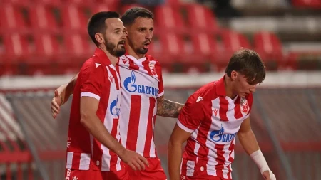 Šta kažu kladionice? Zvezda među 10 favorita za osvajanje Lige konferencije, evo koja faza se predviđa crveno-belima