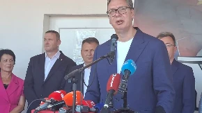 "Pozivam sve ljude dobre volje da dođu u obnovljenu kuću Vučića"