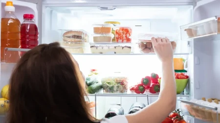 Većina ljudi ovde greši: Ove namirnice sigurno ne čuvate u frižideru, a trebalo bi