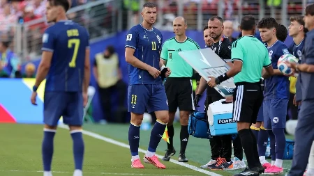 Džeko potpisao: Poznato gde napadač Bosne i Hercegovine nastavlja karijeru