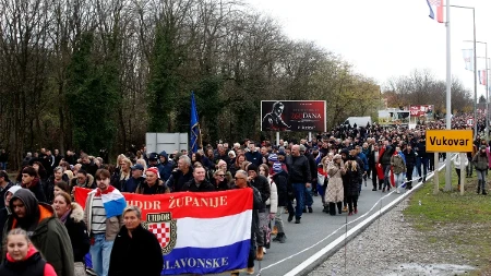 Predsednik Srbije osudio divljanje ustaša na Tompsonovom koncertu u Vukovaru: Pevaju stići će vas naša ruka i u Srbiji četnici, a Evropa ćuti 
