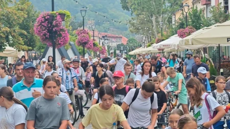 Najlepša slika danas stiže iz Bajine Bašte: Održana Ćirilična biciklijada jedinstvena u svetu - mališani su danas bili na posebnom zadatku 
