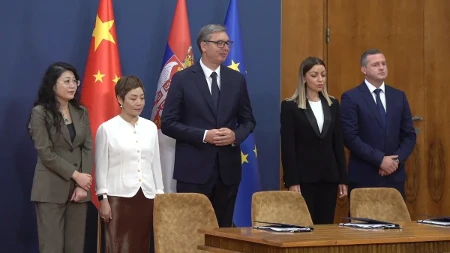 Obraća se predsednik Vučić iz Palate Srbije: Potpisan se ugovor za izgradnju fabrike