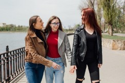Jedino što vam treba za proleće su ove 3 jakne: Izdužuju struk, jako su trendi - biće apsolutni hit
