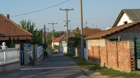 Kuća sa pogledom na Frušku goru prodaje se za 27.000 evra - plac ima 10,5 ari