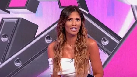 Ana Radulović se srušila usred grada! Prolaznici zvali taksi, ne može da vozi