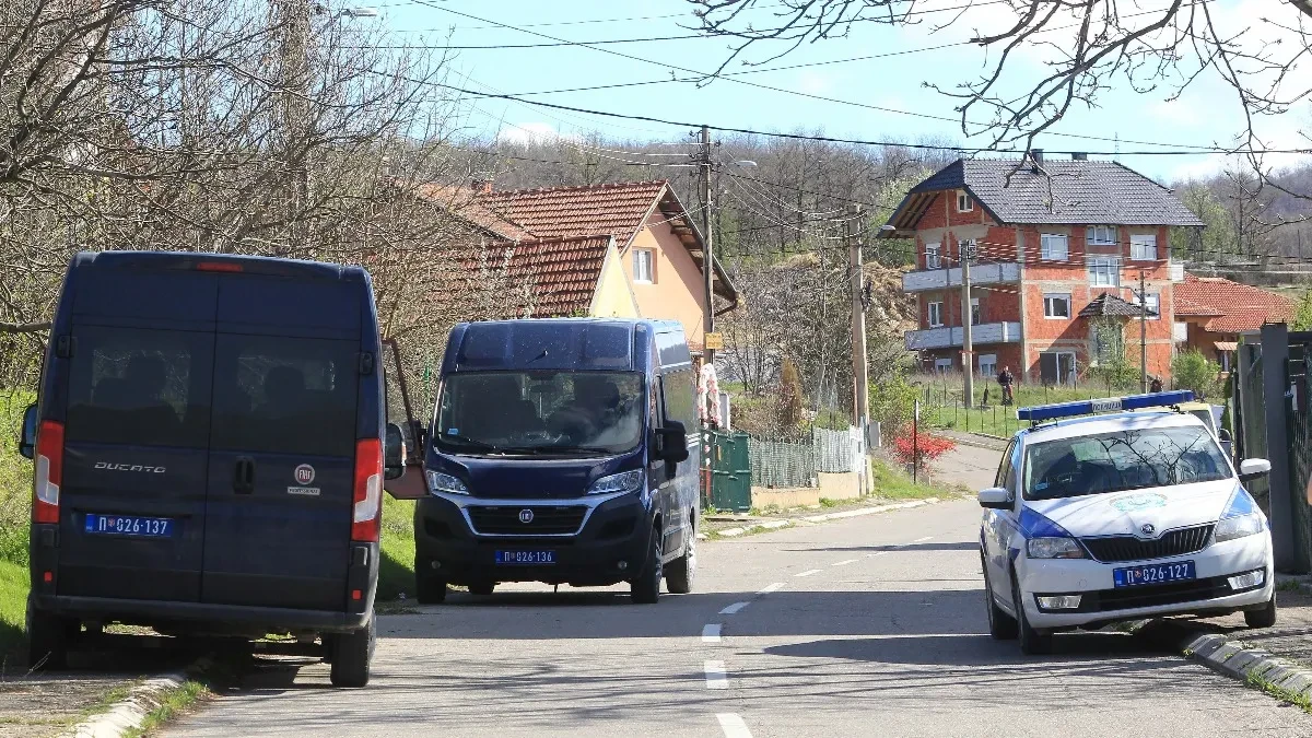 Porodična drama u Novom Pazaru: Sin nasrnuo na oca nožem!