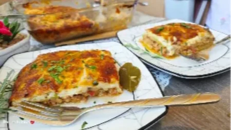 Srbi ne mogu da zamisle musaku bez ovoga, a Grci se samo hvataju za glavu: Evo šta nikako ne ide u originalni recept
