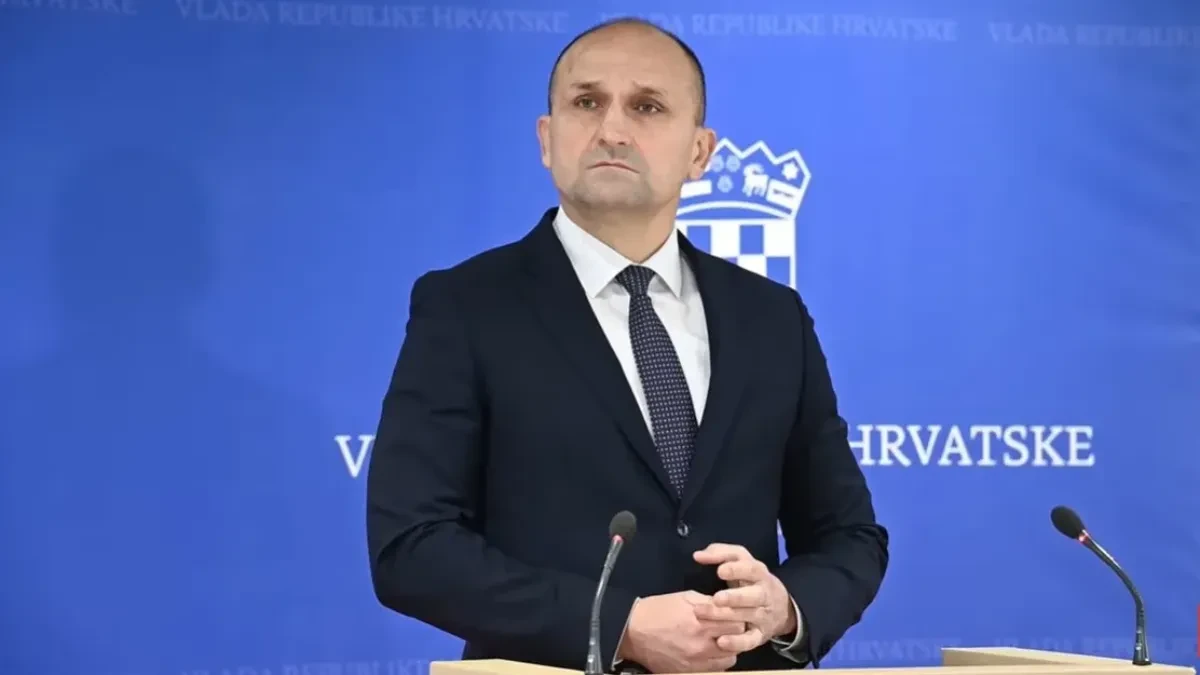 Hrvatski ministar žali što nije učestvovao u „Oluji“, pa zapretio Vučiću zbog Crne Gore: „Videćemo ko će na kraju završiti gde“