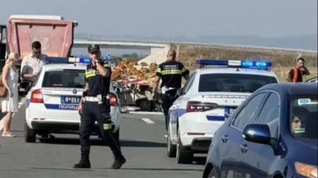 "Prizor je bio stravičan, staklo i krhotine bili su razbacani po celom putu": Svedok o tragediji u kojoj su poginula dvojica putara 