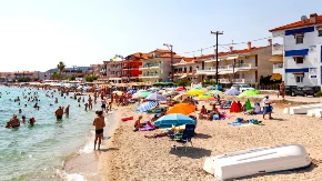 Herojski čin srpske lekarke u Italiji: Odmah pritrčala Englezu koji je doživeo infarkt na plaži!