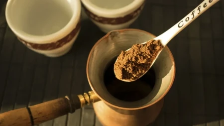 Kafa može da izgubi kvalitet i pre isteka roka - obratite pažnju na ključne znakove