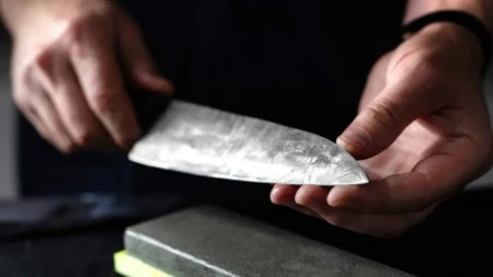 Tup nož ponovo može da seče kao nov: Potrebne su vam samo dve stvari koje već imate kod kuće