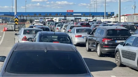 Na graničnim prelazima je pakao! Izdato hitno upozorenje za vozače