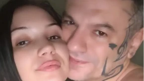 Muzičar objavio prve slike sa 23 godine mlađom devojkom! Ženu optužio da ga varala sa učenikom, a sad šokirao sve 