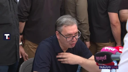 Vučić o vetiranju sa blokaderske liste: Zašto smo dužni da komentarišemo toliko besmisla?