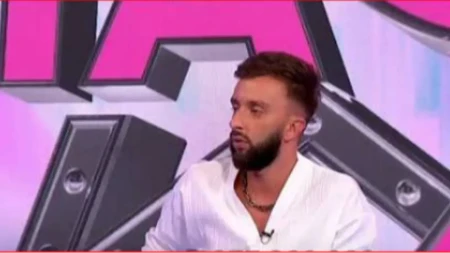 Darko Tanasijević doživeo napad panike! Preznojio se u emisiji, jedva izdržao do kraja programa: "Grčio sam se ceo"