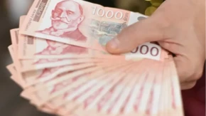Novo obaveštenje o isplati 10.000 dinara pomoći: Ovi građani dobijaju novac