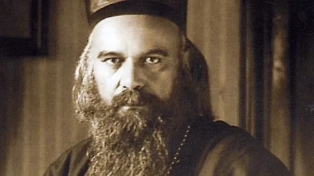 Komunisti terali vladiku Nikolaja da kaže da li veruje u Boga: Njegov odgovor šokirao sve, pa je usledio preokret koji niko nije očekivao