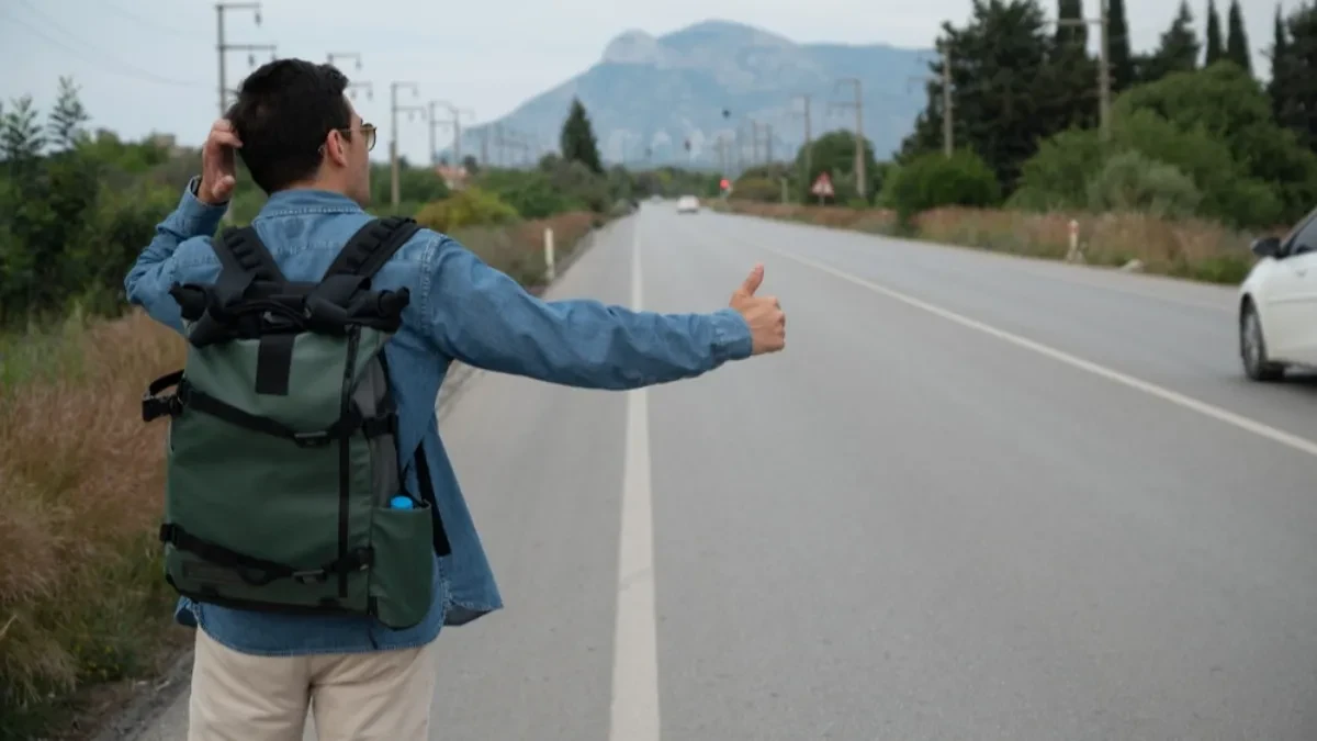 Putovanje za pamćenje: Siniša stopirao do Ade Bojane, stale mu dve Albanke u starom Golfu i rekle nešto što nikada neće zaboraviti 