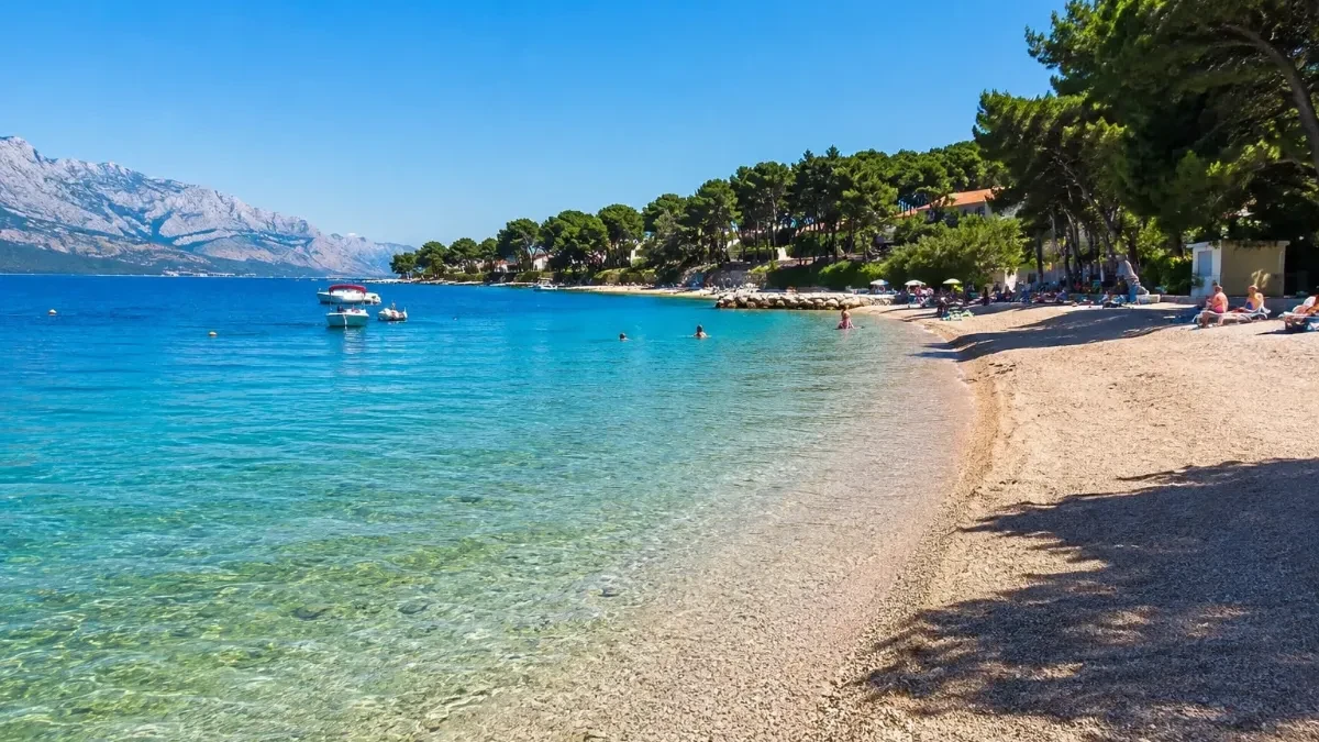 Skandalozna scena u Dubrovniku! Potpuno gola žena se samozadovoljavala na plaži