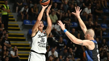 "Molim vas, bez rakije": Košarkaš Partizana poslao poruku navijačima