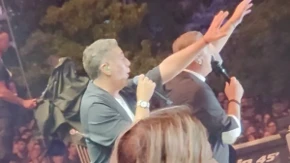 Željko Joksimović pred više od 200.000 ljudi u Solunu: Specijalan gost Antonisa Remosa na koncertu povodom 30 godina karijere