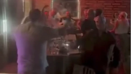 Skandal! Milo Đukanović se veseli uz ustaške pesme! Samo mu Tompson fali