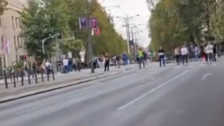Blokaderi opet maltretiraju Beograđane i ometaju saobraćaj: Bliži se 25. oktobar, građani će dati svoj sud (VIDEO)