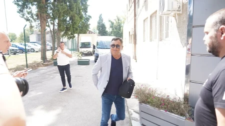 Voditelj (61) oženio 17 godina mlađu doktorku! Na venčanju je sve prisutne šokirao ovim potezom!