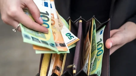 Novac konačno stiže! Jedan znak horoskopa danas dobija uplatu koju je dugo čekao