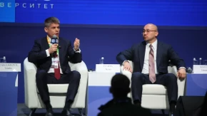 Arno Gujon na Međunarodnom  omladinskom forumu u Jekaterinburgu!